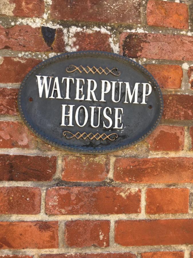 1 Water Pump House Apartman Bury St. Edmunds Kültér fotó